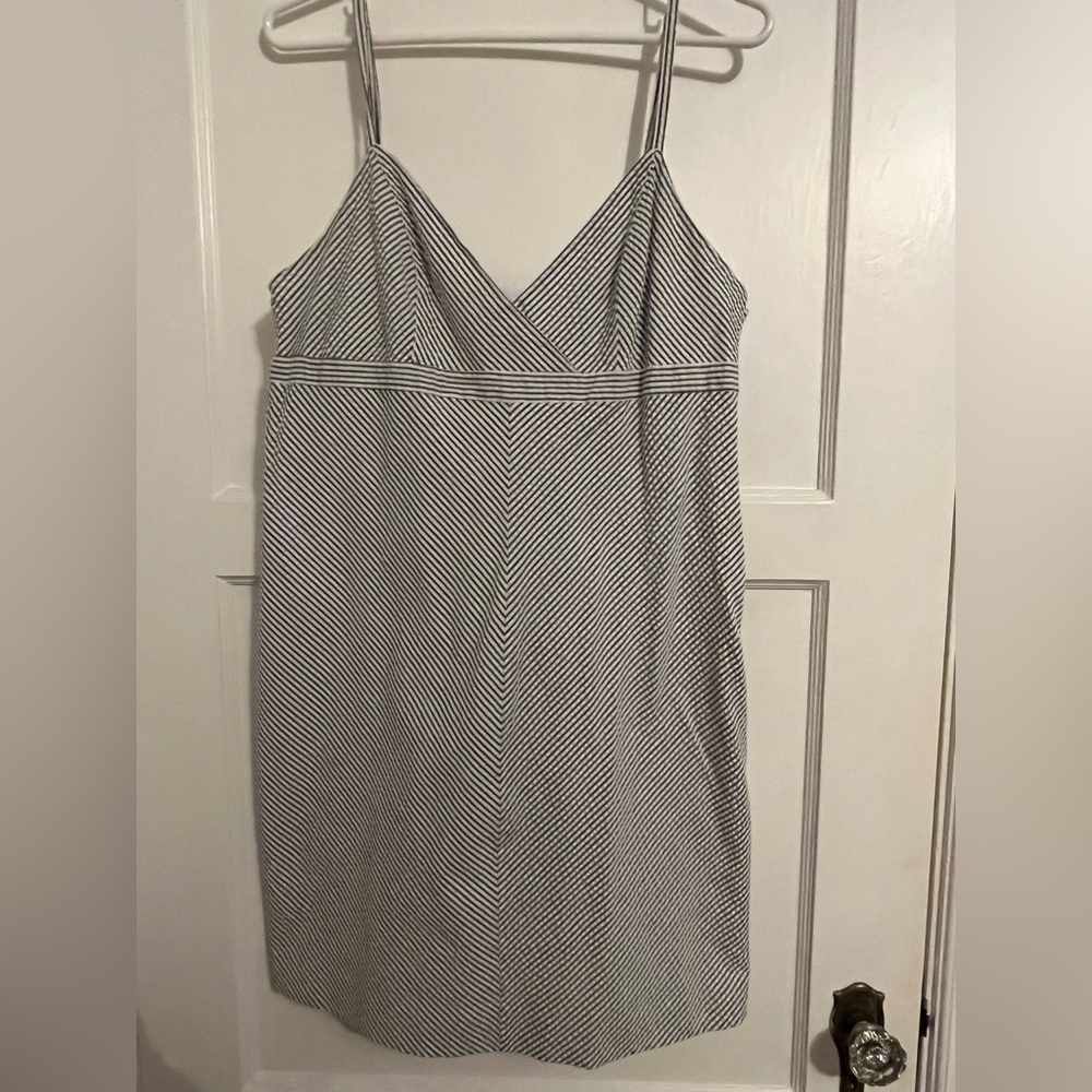 Classy Isaac Mizrahi Dress